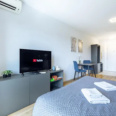 Sapphire Horizon - Parking & Balcony Apartamento *