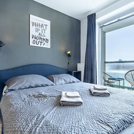 Sapphire Horizon - Parking & Balcony Apartamento Bratislava