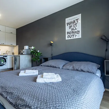 Sapphire Horizon - Parking & Balcony * ברטיסלאבה