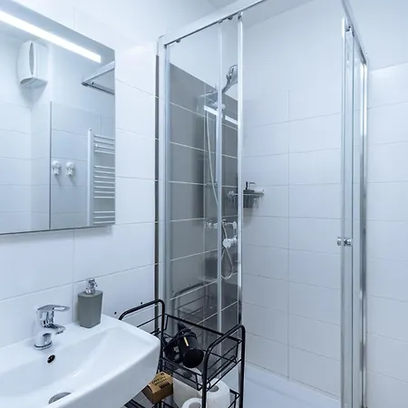Sapphire Horizon - Parking & Balcony * ברטיסלאבה